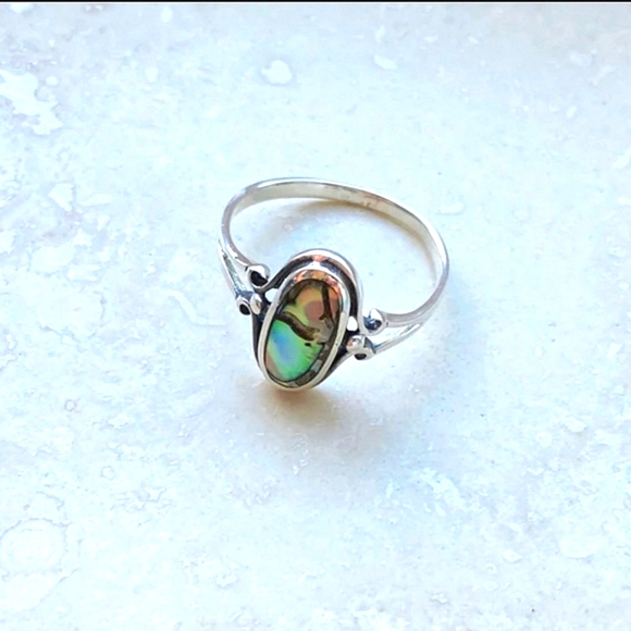 NIB Women's Elegant 925 Sterling Silver Oval Abalone Ring Size 9 - Picture 9 of 11